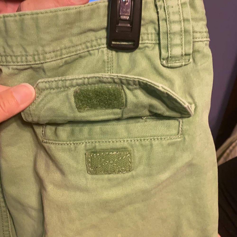 Eddie Bauer Men’s 35 seafoam green shorts - Picture 3 of 4